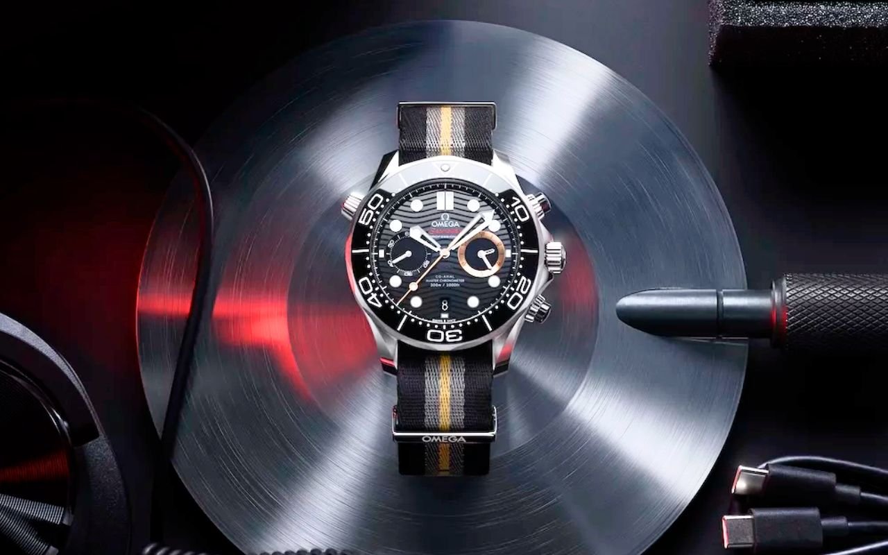 Cette Omega Seamaster Diver 300M Chronograph 007 First Light à 9 400 $ fait déjà réagir l'horlogerie avec son chronographe 44 mm non limité