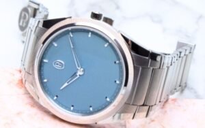 Parmigiani ose l’élégance silencieuse avec une Tonda PF qui pourrait devenir le secret le mieux gardé de l’horlogerie suisse