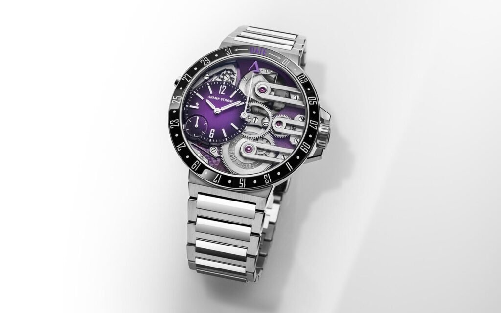 Armin Strom Orbit Midnight Purple : seulement 20 pièces pour ce boîtier acier DLC noir au cadran fumé violet qui active la date par la lunette
