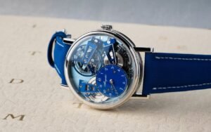 Ce que Breguet a fait d’une erreur de précision reste encore aujourd’hui le geste fondateur de toute l’horlogerie de luxe moderne