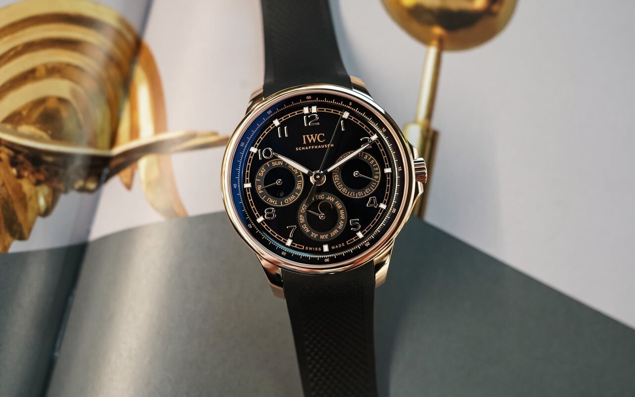 52 300 € pour une montre étanche à 100 m avec quantième perpétuel : IWC ose un Portugieser Yacht Club jamais vu en 42 mm Armor Gold