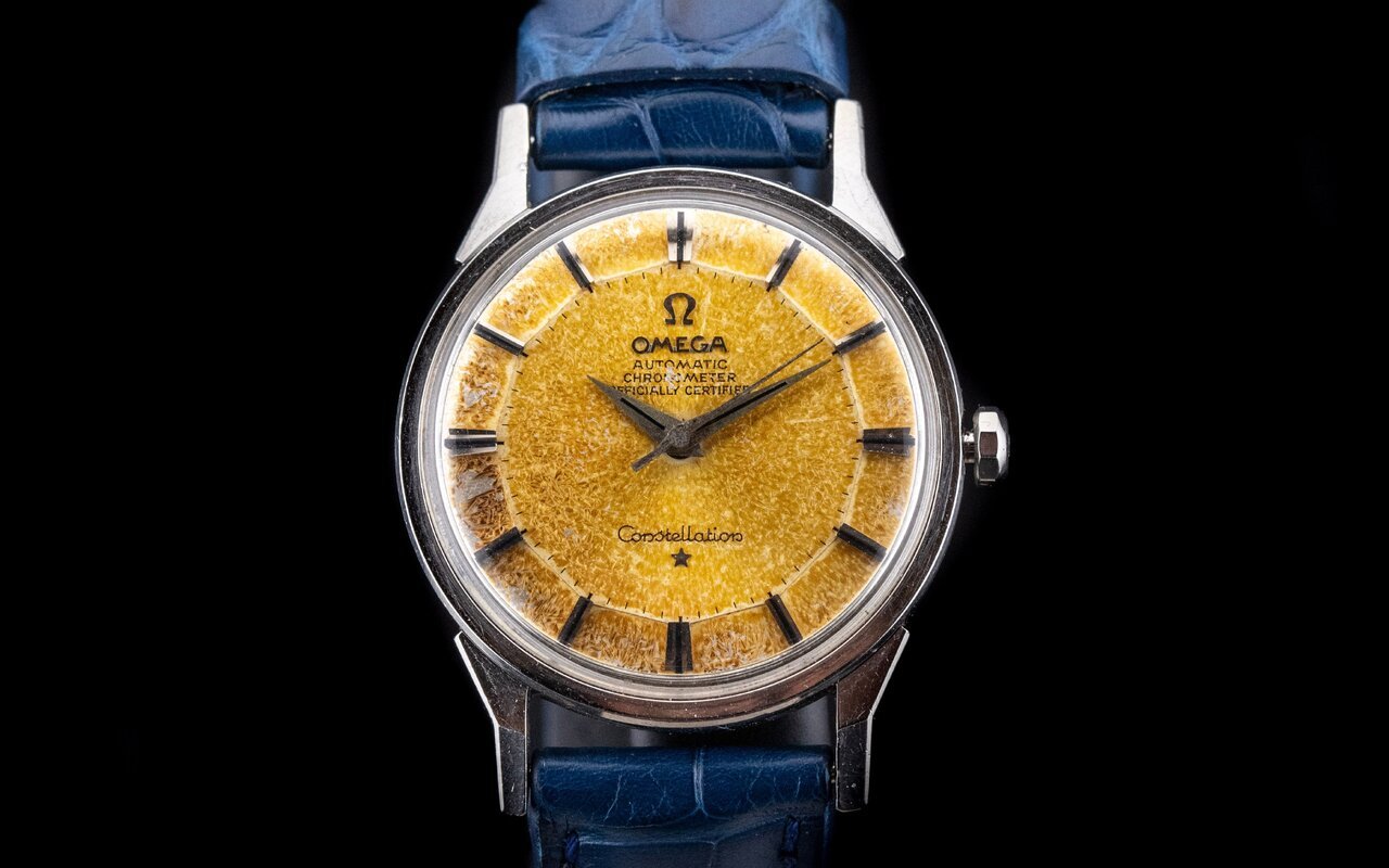 Le cadran Pie Pan de l’Omega Constellation n’a jamais été vraiment copié, et c’est précisément ce qui en fait l’un des designs les plus reconnaissables de l’horlogerie de luxe