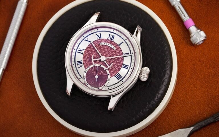 L’horlogerie anglaise faite main que presque personne n’ose encore pratiquer, Garrick la perpétue dans le Norfolk avec ses montres de luxe assemblées pièce par pièce