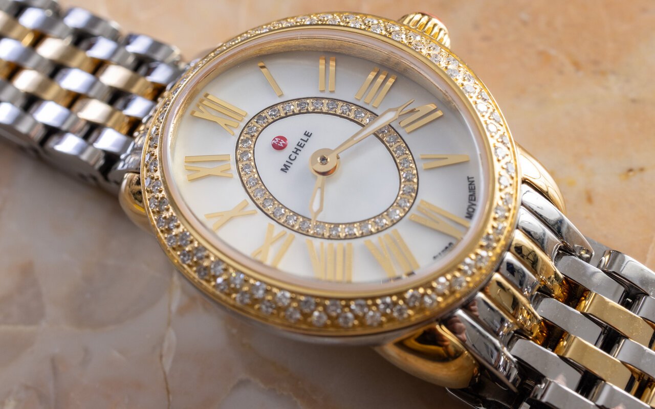 La Serein Oval Diamond de Michele va-t-elle convaincre avec son boîtier 27 mm, sa nacre, ses diamants et son calibre suisse affiché à 2 100 €