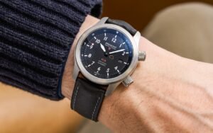 Robustesse contre ostentation : Pinion, fondée dans l’Oxfordshire, attire désormais ceux qui ont tourné le dos au luxe horloger traditionnel