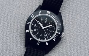 Ce que les grandes maisons horlogères refusaient, Marathon l’a fait avec la CeraShell Navigator : une montre pilote militaire en céramique enfin abordable