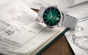 Cette plongeuse suisse vintage mise tout sur le Double Security pour s’imposer comme une référence face aux montres de luxe actuelles : la Certina DS PH200M
