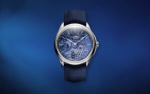 Czapek repousse les limites du squelette avec la Promenade Transparencies Aqua Blue, une montre dont le cadran saphir fumé bleu n’avait encore jamais été tenté