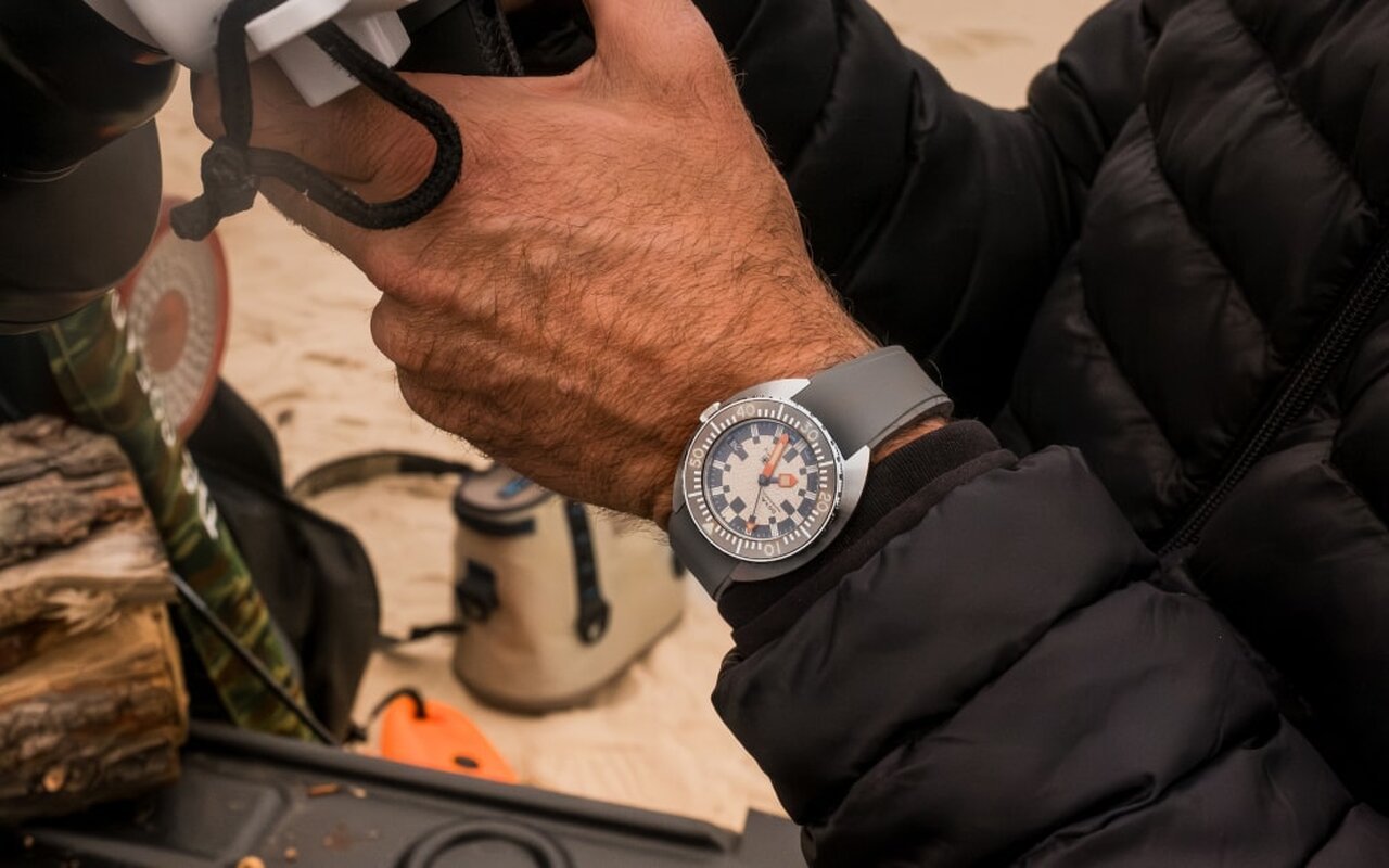 Hodinkee et Doxa relancent la SUB 200T Army en édition limitée et rouvrent une question que les collectionneurs de plongeuses croyaient réglée