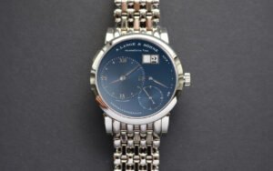 L’obsession d’A. Lange & Söhne pour la lisibilité absolue du cadran a produit une grande date que personne dans l’industrie horlogère n’a su reproduire