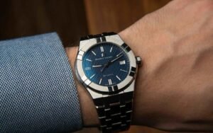 Maurice Lacroix entre dans la cour des géants du sport avec une Aikon à bracelet intégré dont l’allure et le prix redéfinissent les règles du segment