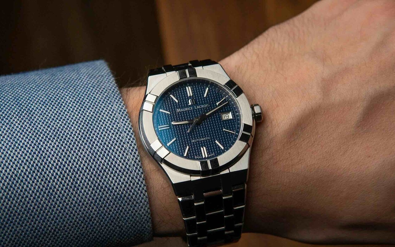 Maurice Lacroix entre dans la cour des géants du sport avec une Aikon à bracelet intégré dont l’allure et le prix redéfinissent les règles du segment