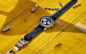 Cadran bleu stratosphère et 593 exemplaires comme les réacteurs du Concorde : la Navitimer de Breitling rend hommage au supersonique