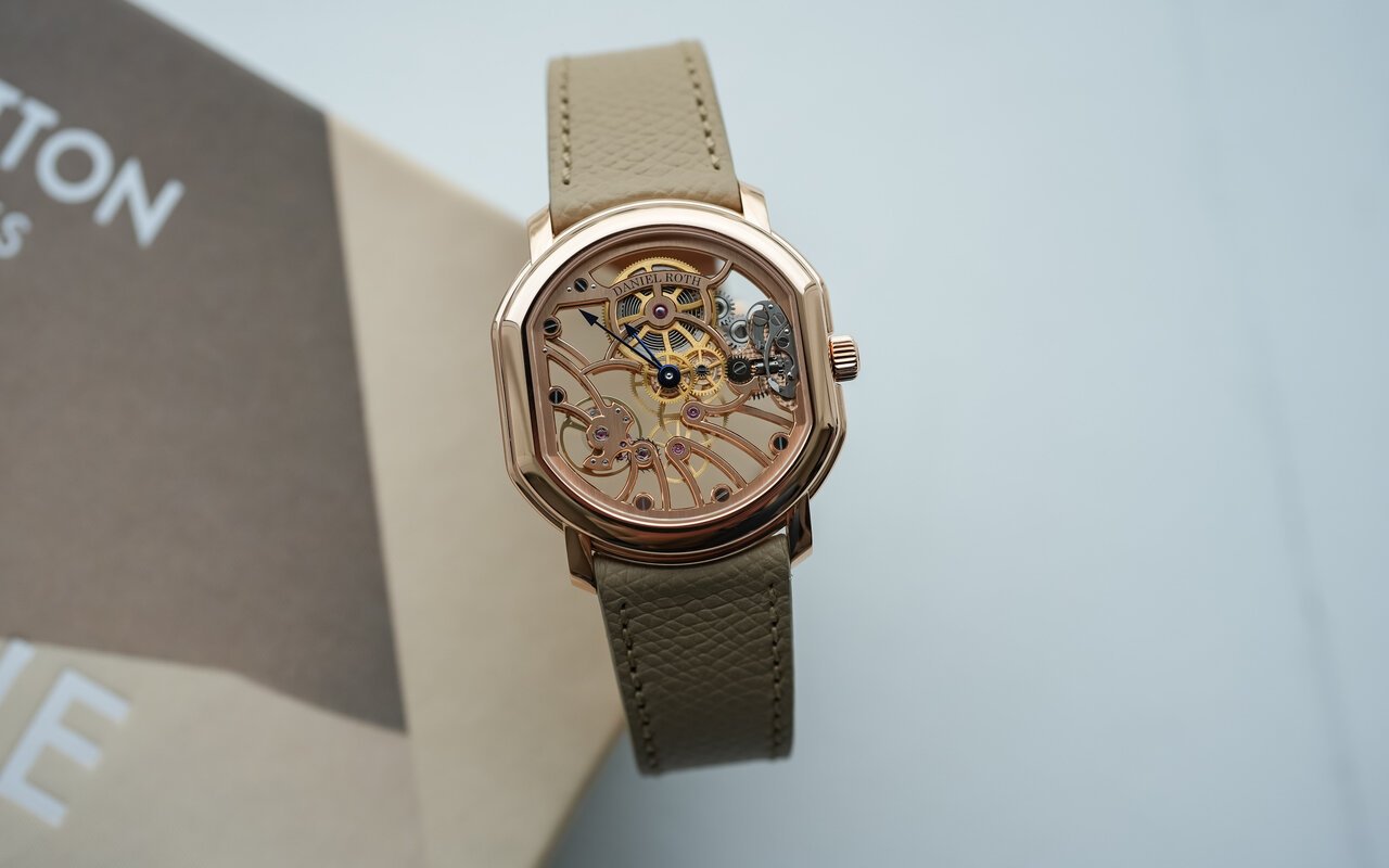 Daniel Roth, nom rayé des registres de la haute horlogerie, ressuscite avec un Extra Plat en or rose qui surprend le secteur