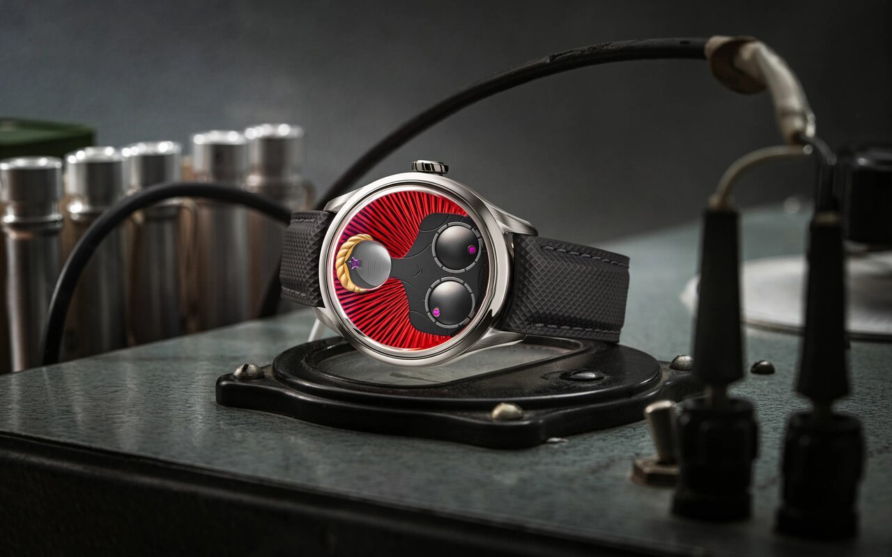 Les Jumelles robots du jeu Atomic Heart dansent sur deux montres Konstantin Chaykin limitées à 69 exemplaires chacune