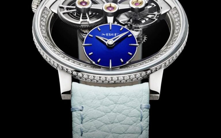 MB&F SP One Pavée : 255 diamants sertis autour d’un mouvement qui semble flotter dans l’or blanc