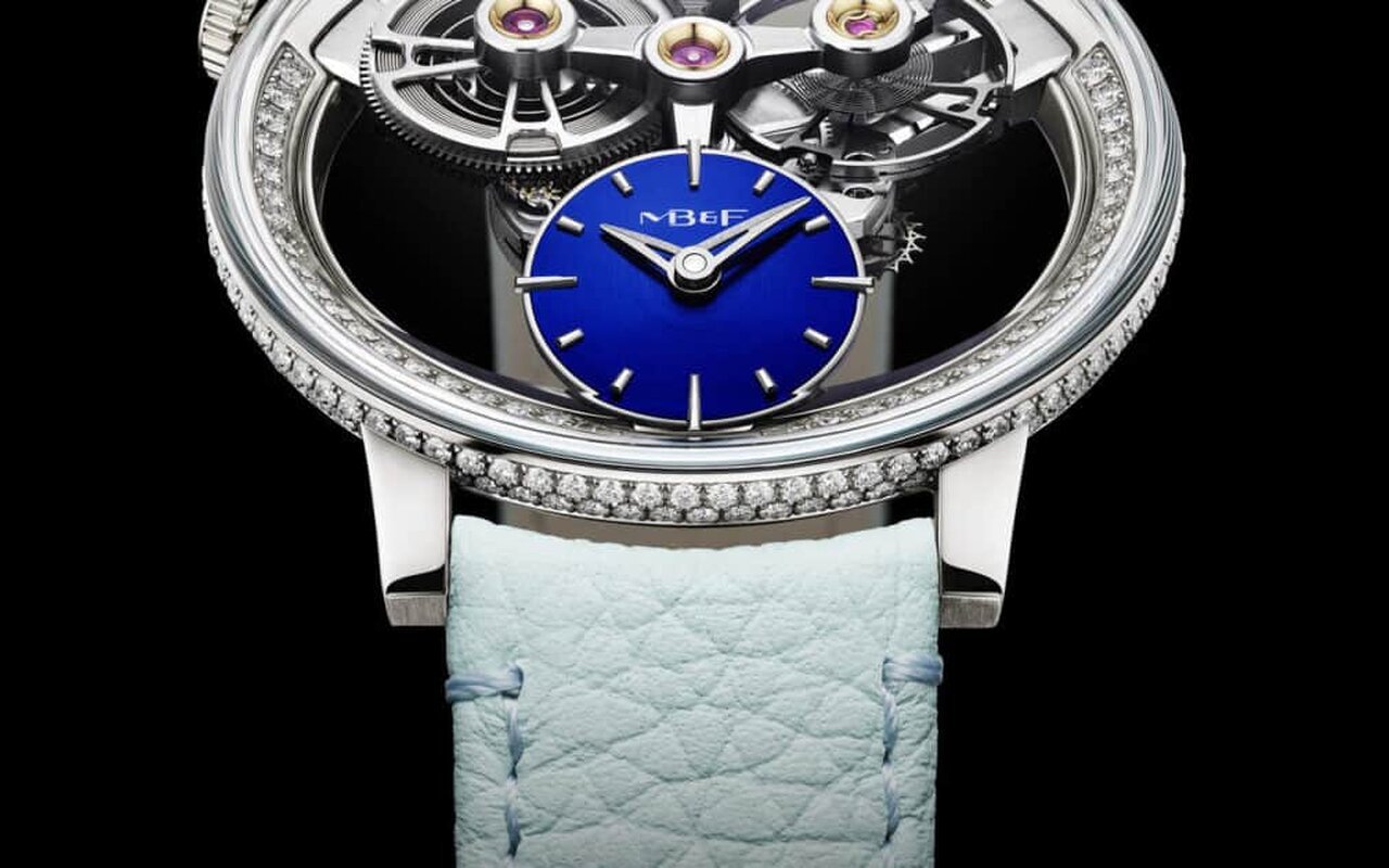 MB&F SP One Pavée : 255 diamants enchâssés autour d’un mouvement qui semble flotter dans l’or blanc, une montre qui repousse les limites de l’horlogerie