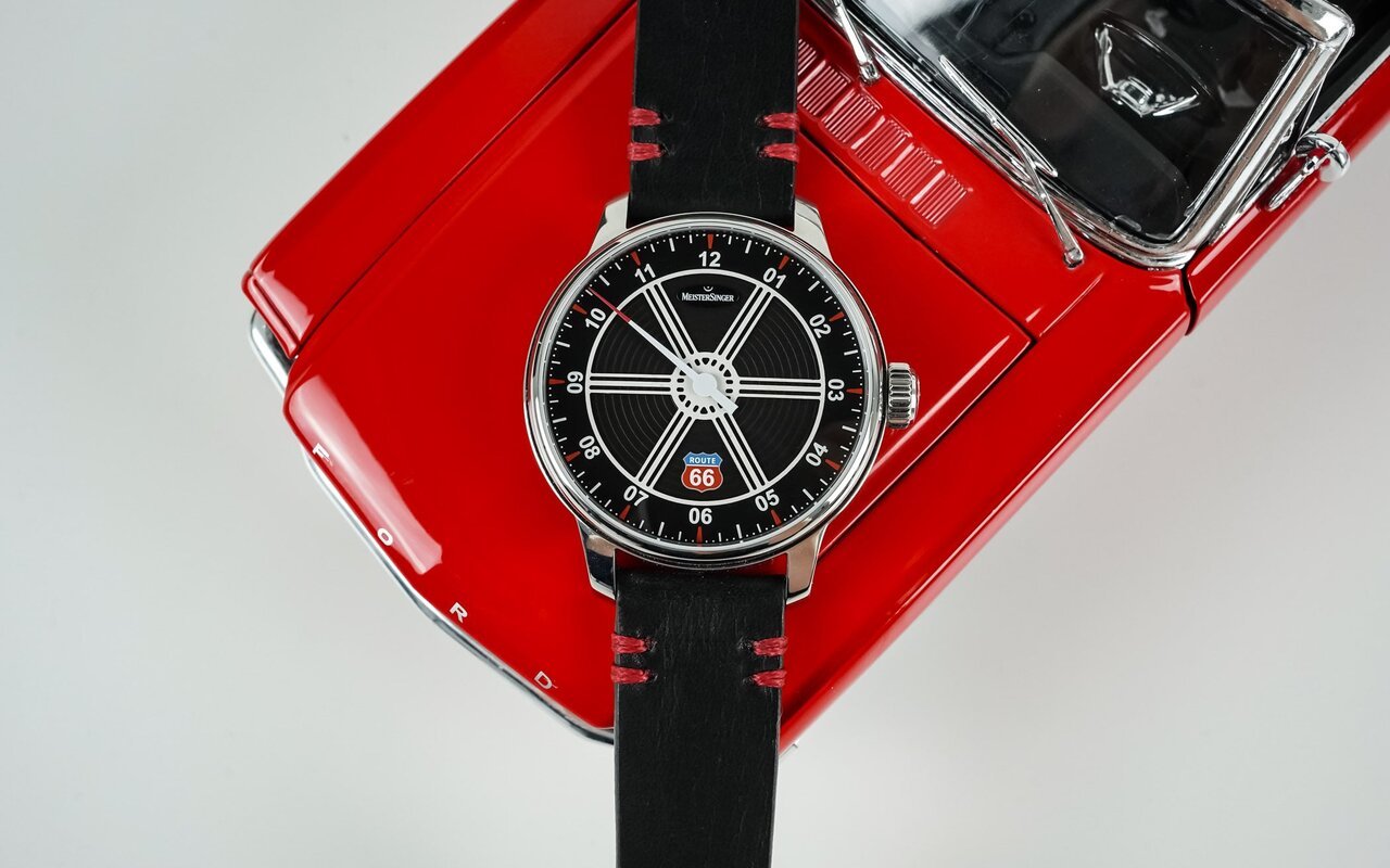 MeisterSinger célèbre le centenaire de la Route 66 avec une montre à une seule aiguille tirée à 100 exemplaires dans le monde entier