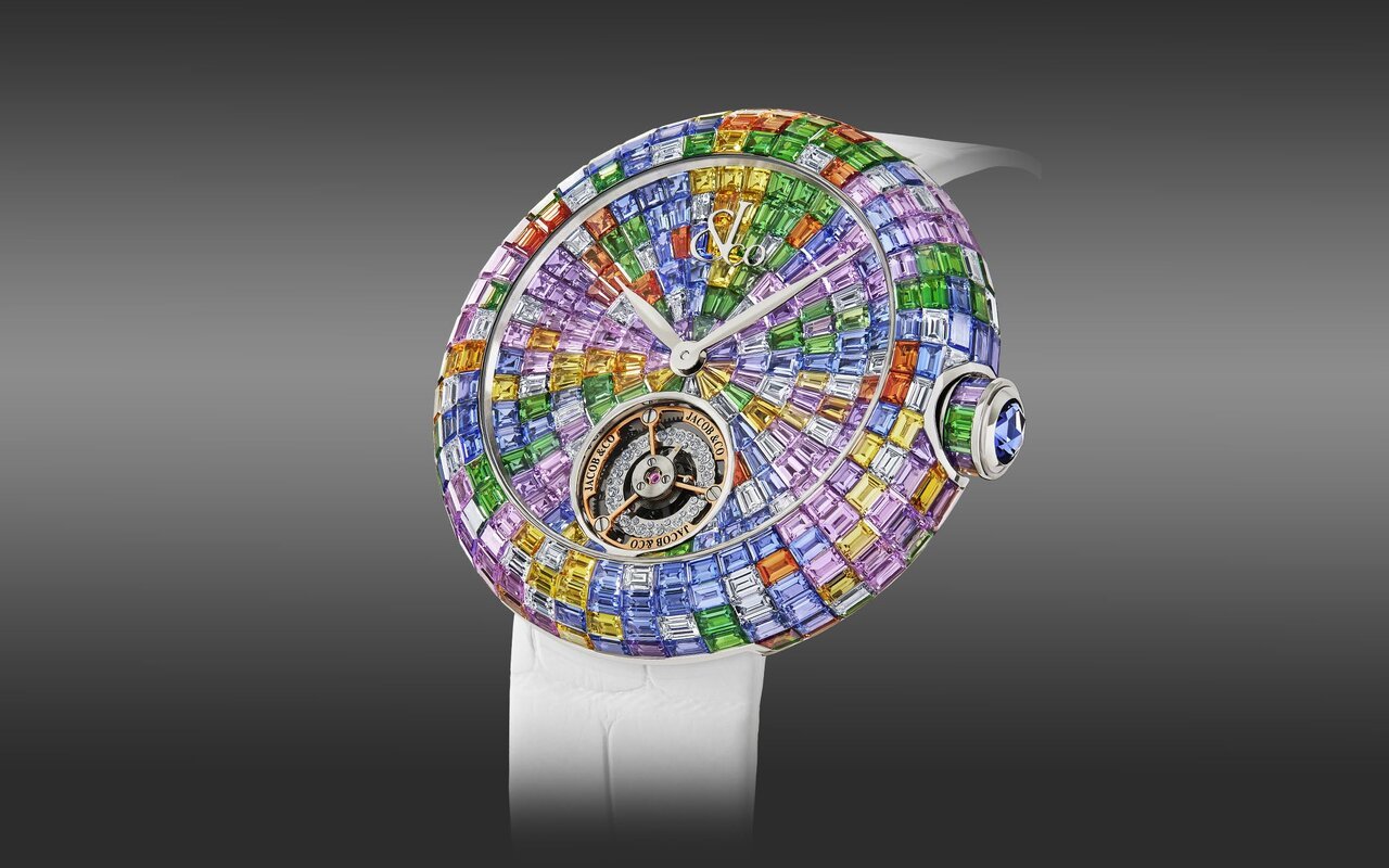 Sertir des diamants sur un balancier en rotation : Jacob & Co franchit une première absolue en horlogerie avec le Brilliant Flying Tourbillon