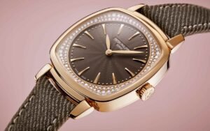 Boîtier coussin de 31 mm, cornes articulées et quartz E15 : Patek Philippe dévoile à Milan six Gondolo Ladies First, de 35 100 à 64 300 euros