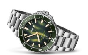 Cadran vert imprimé en 3D et fond gravé d’algues : Oris limite à 1 000 exemplaires l’Aquis Date Kelp Forest, à 2 450 euros
