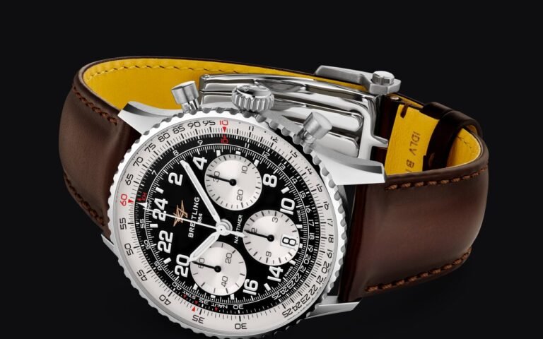 Première montre suisse dans l’espace en 1962, la Navitimer Cosmonaute et son cadran 24 heures entrent au catalogue Breitling